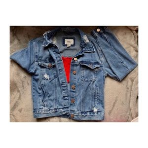 Forever 21 Jean Jacket Size Small Runs as Medium